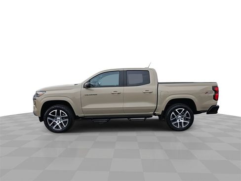 Used 2023 Chevrolet Colorado Z71 w/ Z71 Convenience Package 2 image 5