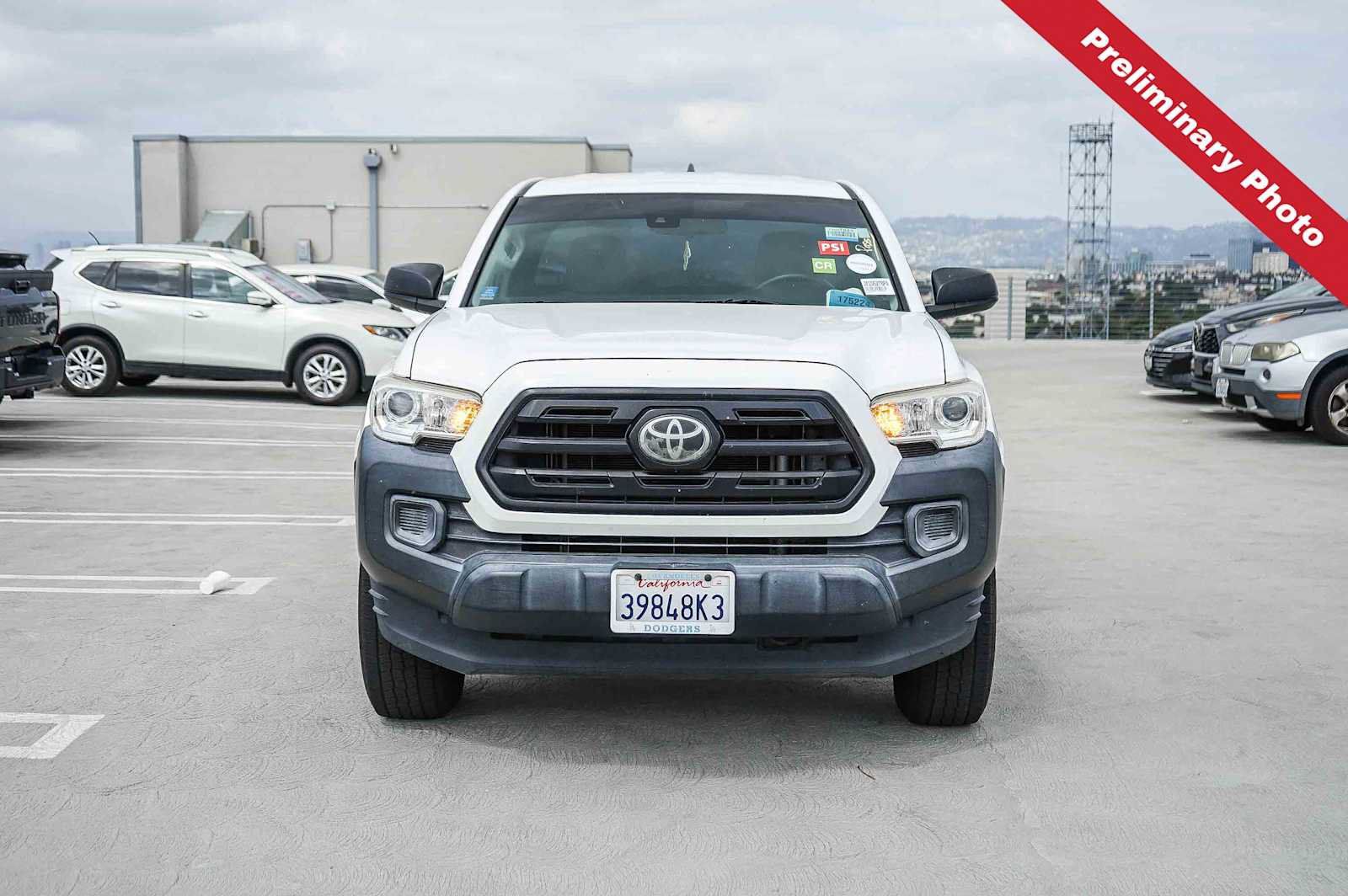 Used 2018 Toyota Tacoma SR RWD image 2
