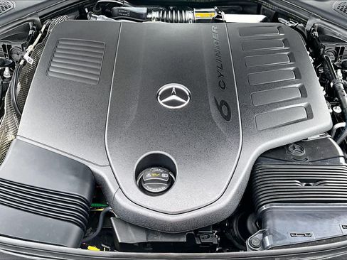 Used 2026 Mercedes-Benz E 450 4MATIC Sedan image 33