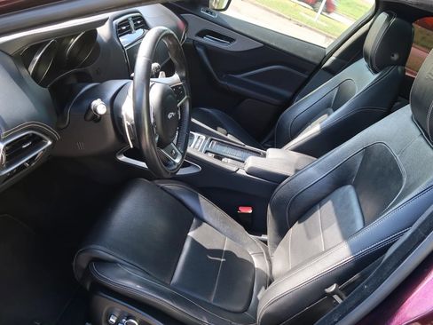 Used 2020 Jaguar F-PACE S image 17