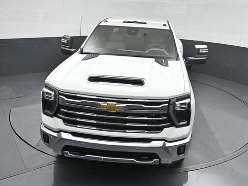 Used 2025 Chevrolet Silverado 3500 LTZ w/ LTZ Plus Package AWD/4WD image 37