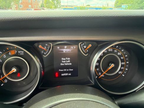 Used 2023 Jeep Wrangler Sport AWD/4WD image 20
