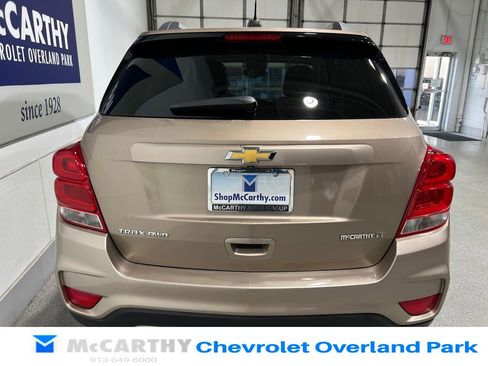 Used 2018 Chevrolet Trax LT w/ Sun & Sound Package image 6