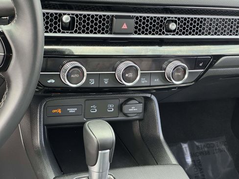 Certified 2025 Honda Civic Sport image 5