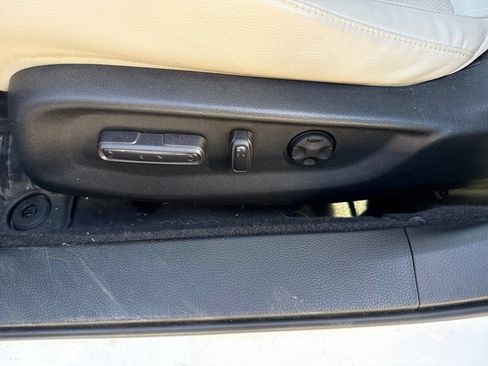 Used 2018 Honda Accord Touring image 13