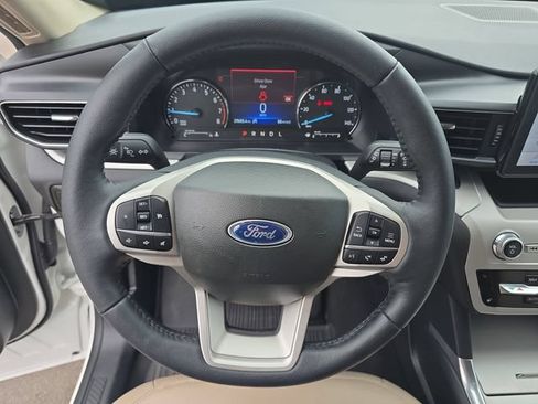 Certified 2023 Ford Explorer XLT w/ Equipment Group 202A AWD/4WD image 16