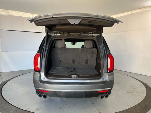 Used 2021 GMC Yukon Denali w/ Denali Premium Package image 18