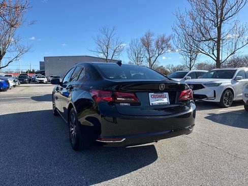 Used 2017 Acura TLX image 3