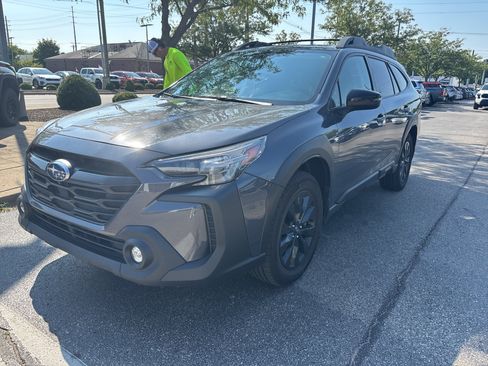 Used 2023 Subaru Outback Onyx Edition XT w/ Popular Package #2 AWD/4WD image 3