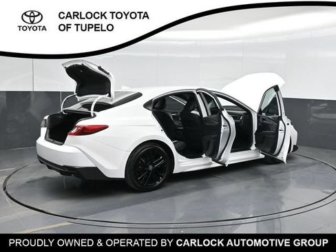 Used 2025 Toyota Camry SE FWD image 53