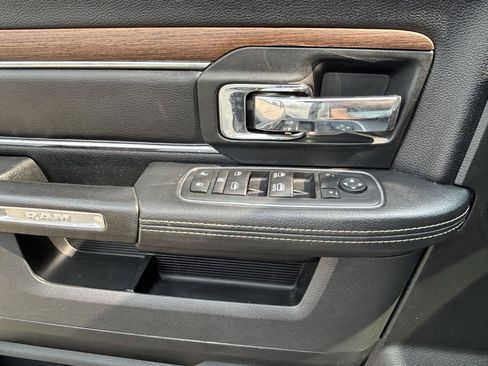 Used 2017 RAM 1500 Laramie AWD/4WD image 26