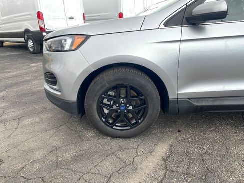 Used 2024 Ford Edge SEL AWD/4WD image 17