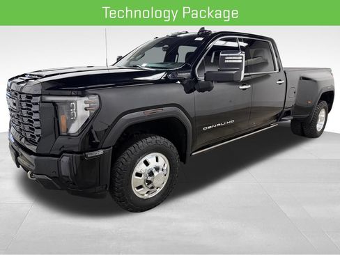 Used 2024 GMC Sierra 3500 Denali Ultimate AWD/4WD image 5