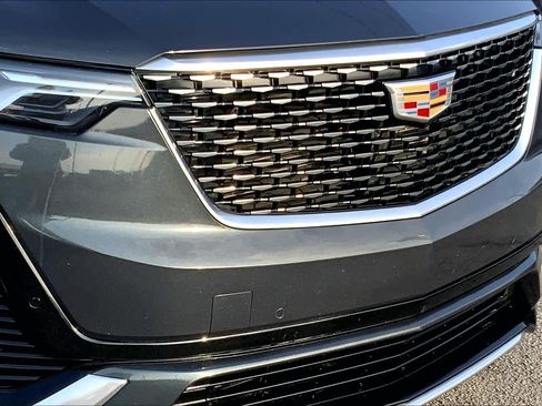 Used 2023 Cadillac XT6 Premium Luxury image 27
