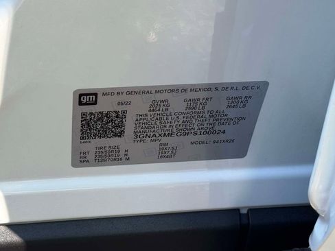 Used 2023 Chevrolet Equinox RS FWD image 35