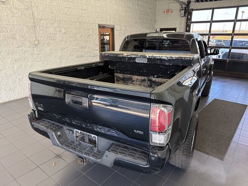 Certified 2021 Toyota Tacoma Limited image 7