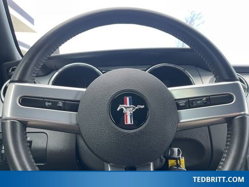 Used 2009 Ford Mustang GT image 19