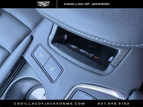 Certified 2025 Cadillac XT6 Premium Luxury image 15