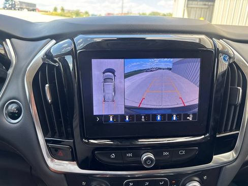 Used 2021 Chevrolet Traverse Premier AWD/4WD image 34