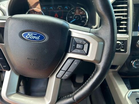 Used 2020 Ford F150 Lariat image 16