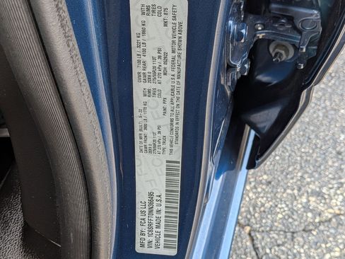 Certified 2022 RAM 1500 Big Horn image 39