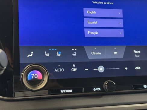 Used 2023 Lexus RX 350h image 37