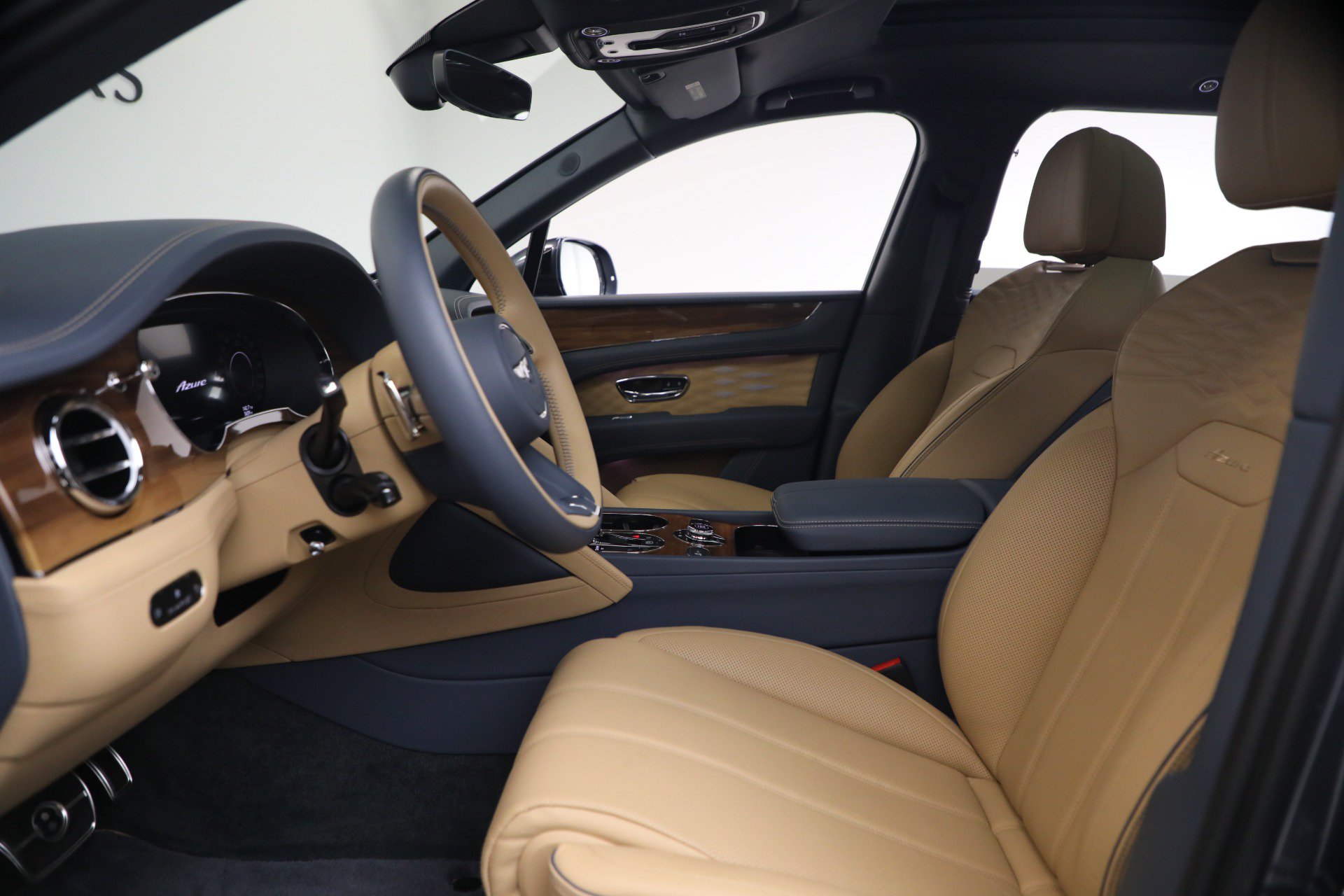 Certified 2026 Bentley Bentayga Extended Wheelbase AWD/4WD image 19