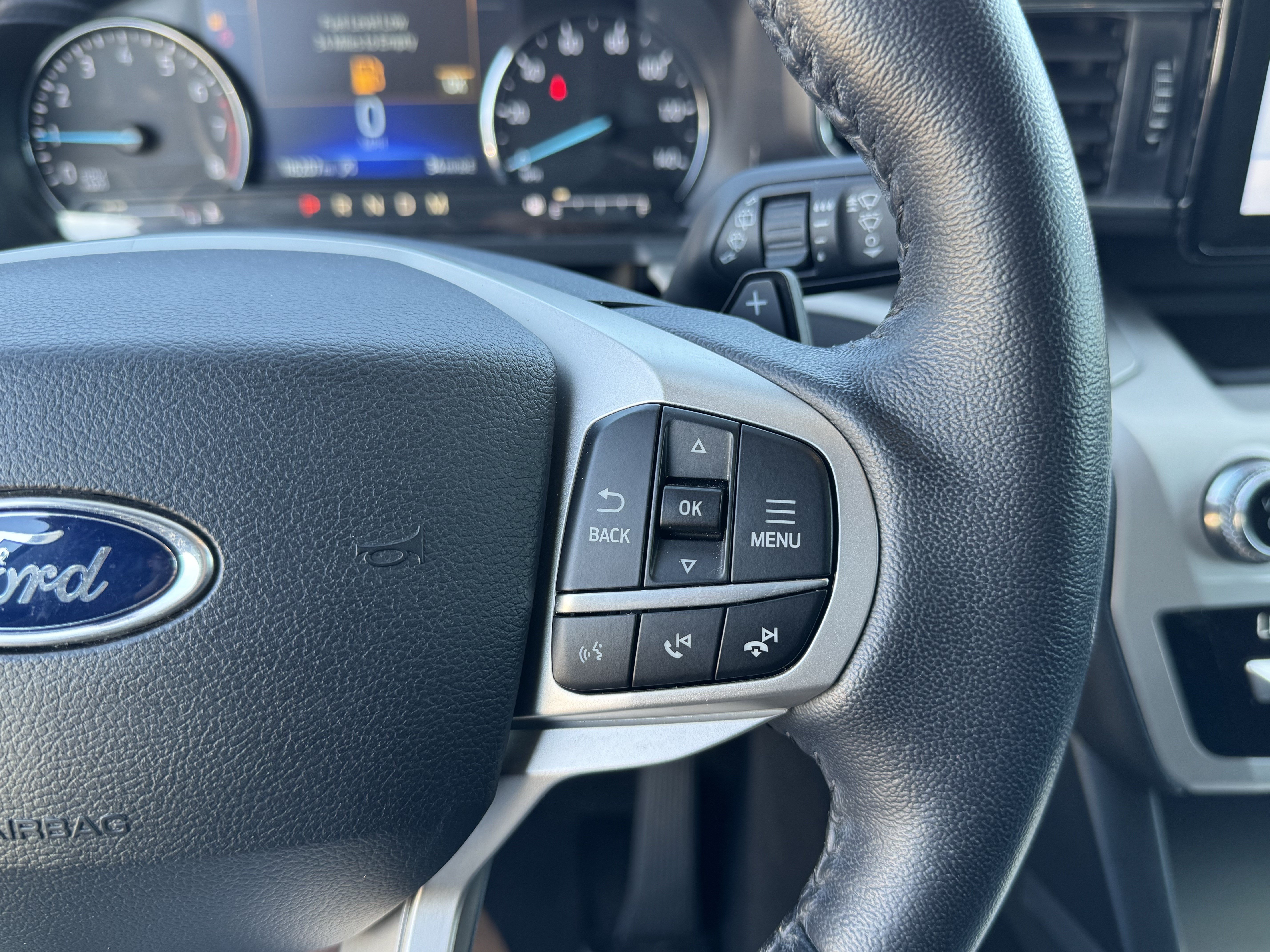 Used 2020 Ford Explorer XLT w/ Equipment Group 202A RWD image 31