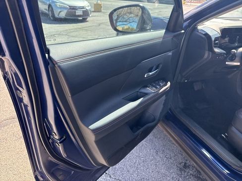 Used 2025 Nissan Kicks SR image 20