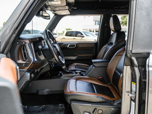 Used 2023 Ford Bronco Outer Banks AWD/4WD image 4