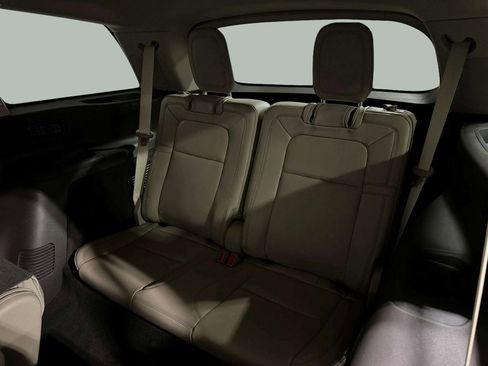 Certified 2024 Lincoln Aviator Reserve w/ Equipment Group 201A image 26