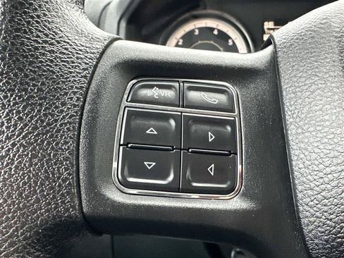 Used 2017 RAM 1500 Classic SLT AWD/4WD image 7
