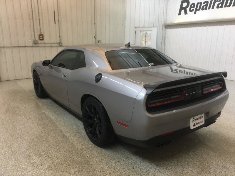 Used 2016 Dodge Challenger SRT Hellcat RWD image 3