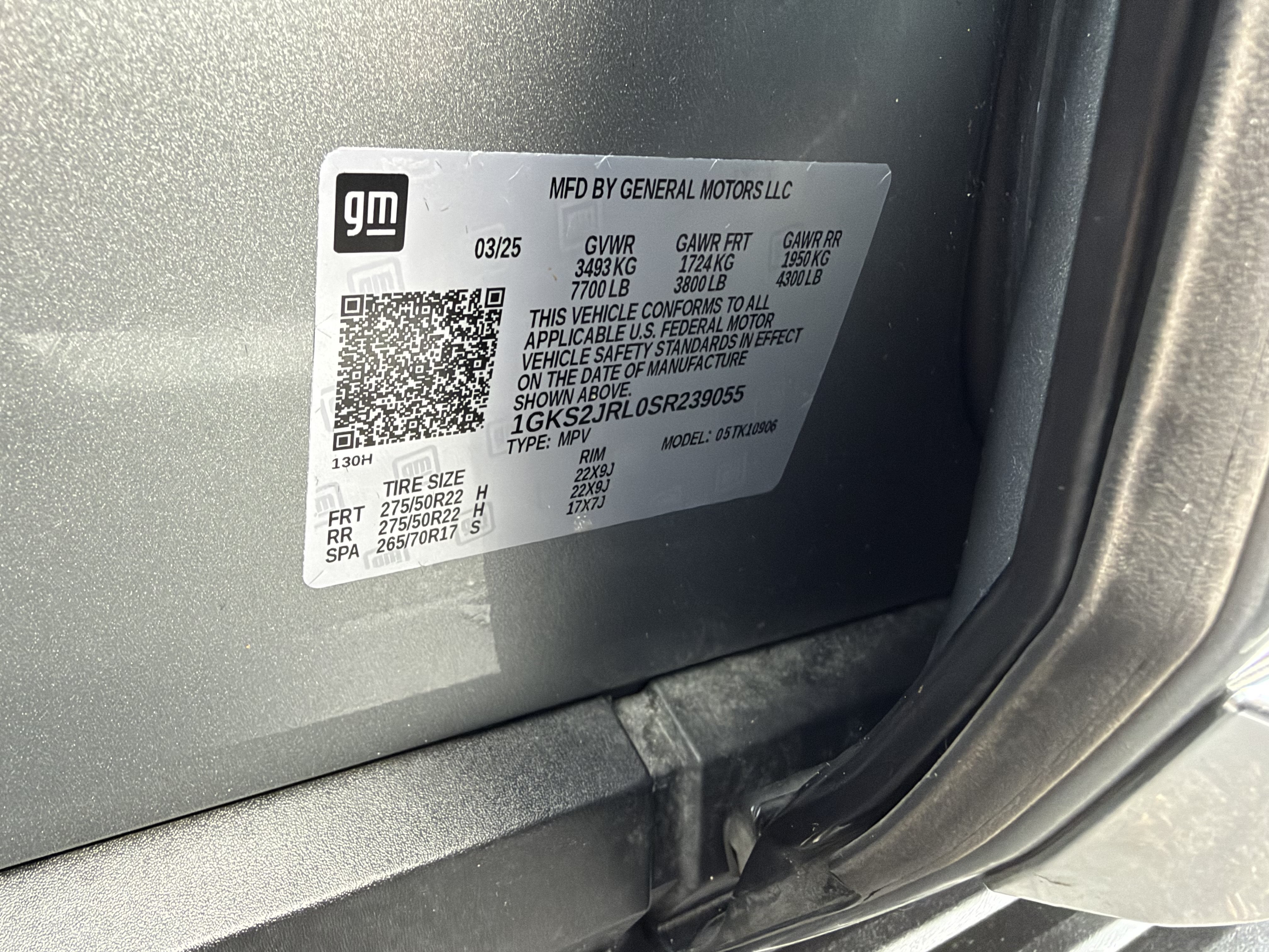 Used 2025 GMC Yukon XL Denali AWD/4WD image 38
