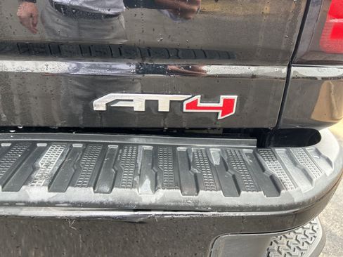 Used 2020 GMC Sierra 2500 AT4 w/ AT4 Premium Package image 11