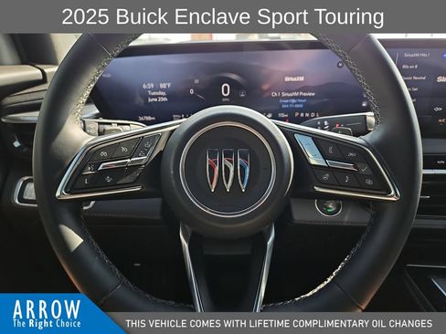 Used 2025 Buick Enclave Sport Touring w/ Power Package FWD image 27