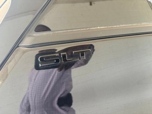 Used 2020 GMC Terrain SLT w/ Preferred Package FWD image 3
