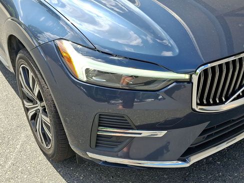 Used 2022 Volvo XC60 B5 Inscription w/ Advanced Package FWD image 28