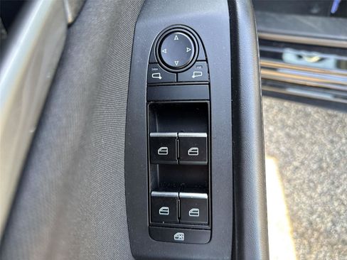 Used 2024 MAZDA MAZDA3 s FWD image 13