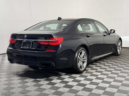 Used 2019 BMW 740i xDrive w/ Executive Package AWD/4WD image 10