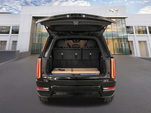 Used 2026 Cadillac Escalade IQL Sport 1 AWD/4WD image 15