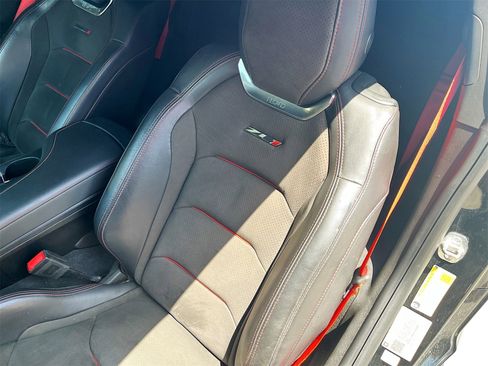 Used 2019 Chevrolet Camaro ZL1 image 20