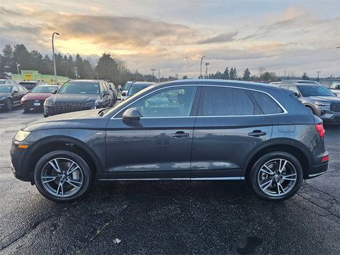 Used 2020 Audi Q5 e Premium Plus image 4