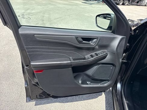 Used 2025 Ford Escape Active FWD image 14