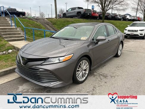 Used 2020 Toyota Camry XLE w/ Navigation Package image 1