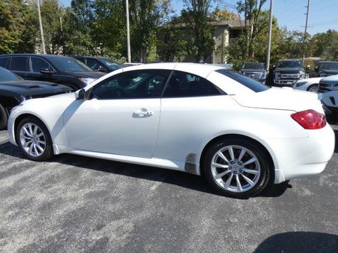 Used 2012 INFINITI G37 Convertible w/ Premium Pkg RWD image 11