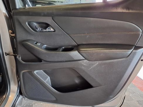 Used 2018 Chevrolet Traverse LT AWD/4WD image 12