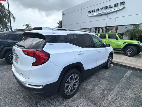 Used 2021 GMC Terrain SLT AWD/4WD image 4