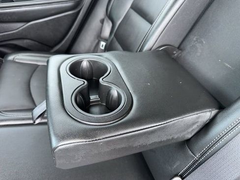 Used 2024 GMC Terrain SLT image 26