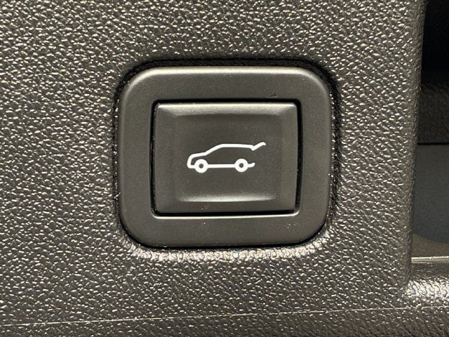 Used 2021 Chevrolet Equinox Premier FWD image 29